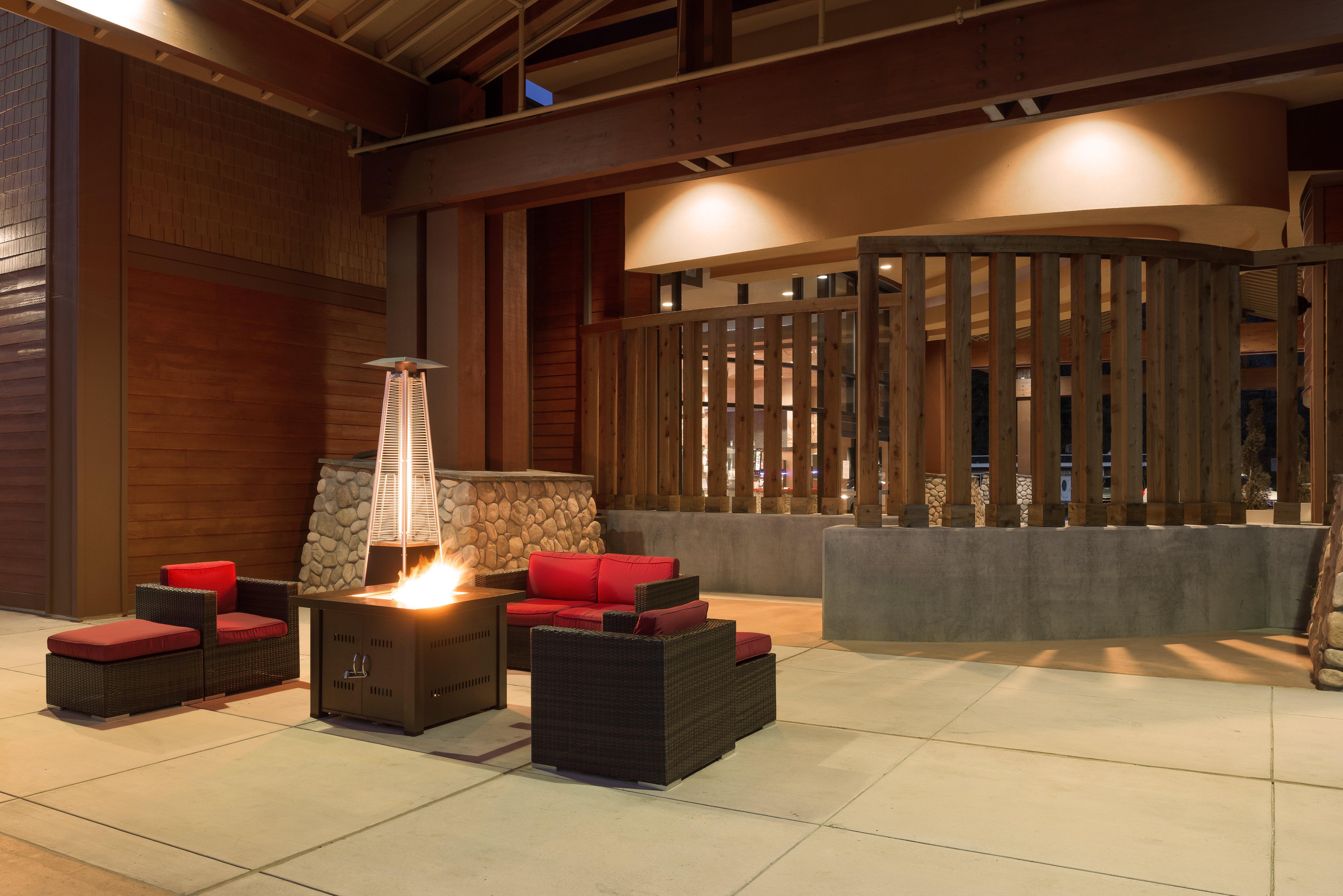 Holiday Inn Express Klamath - Redwood Ntl Pk Area By Ihg Exterior foto